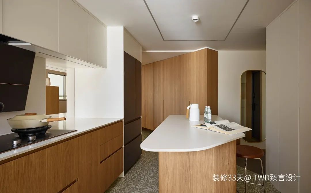 餐厨开窗洞餐桌嵌入餐边柜不朽情缘网站卧室改餐厅(图11)